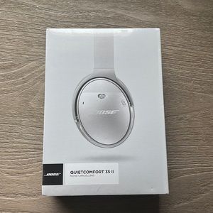 Bose Quiet Comfort 35 II wireless noise canceling headphones in silver